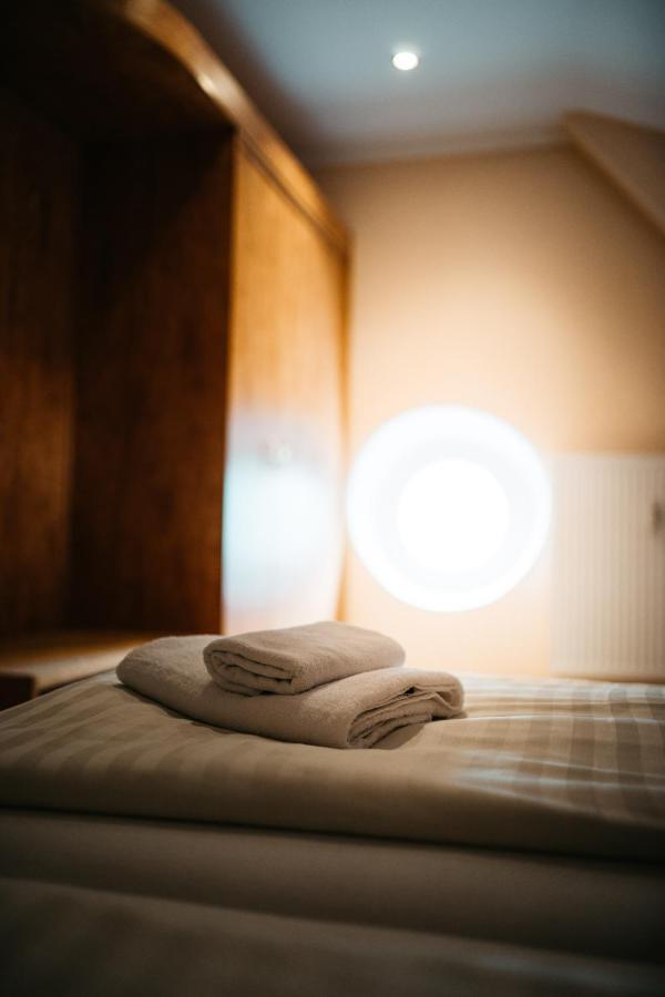 Hotel Am Bahnhof Weilburg Zewnętrze zdjęcie