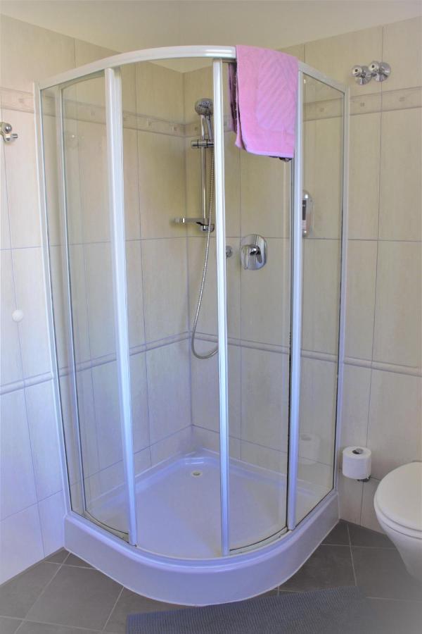 Hotel Am Bahnhof Weilburg Zewnętrze zdjęcie