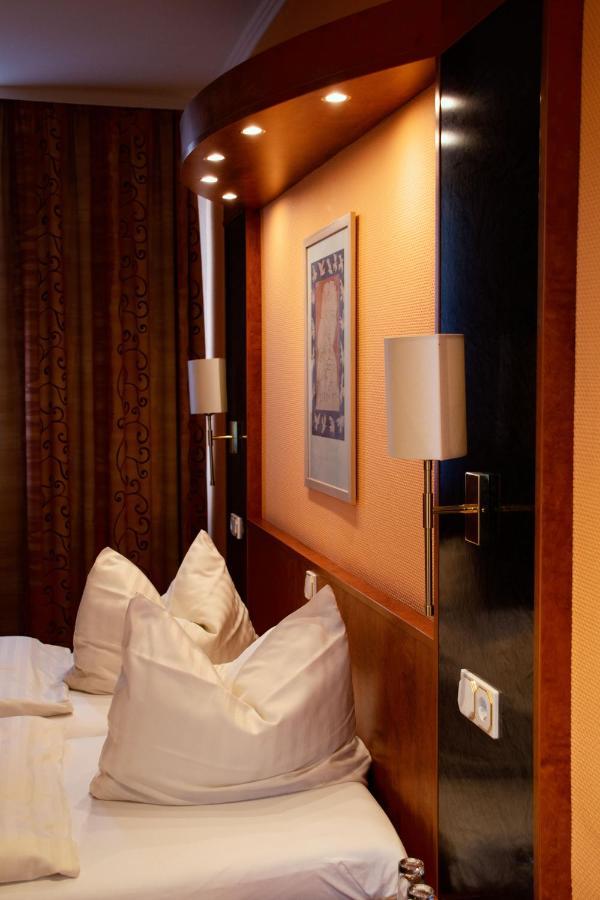 Hotel Am Bahnhof Weilburg Zewnętrze zdjęcie