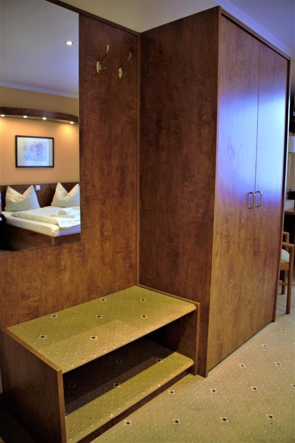 Hotel Am Bahnhof Weilburg Zewnętrze zdjęcie